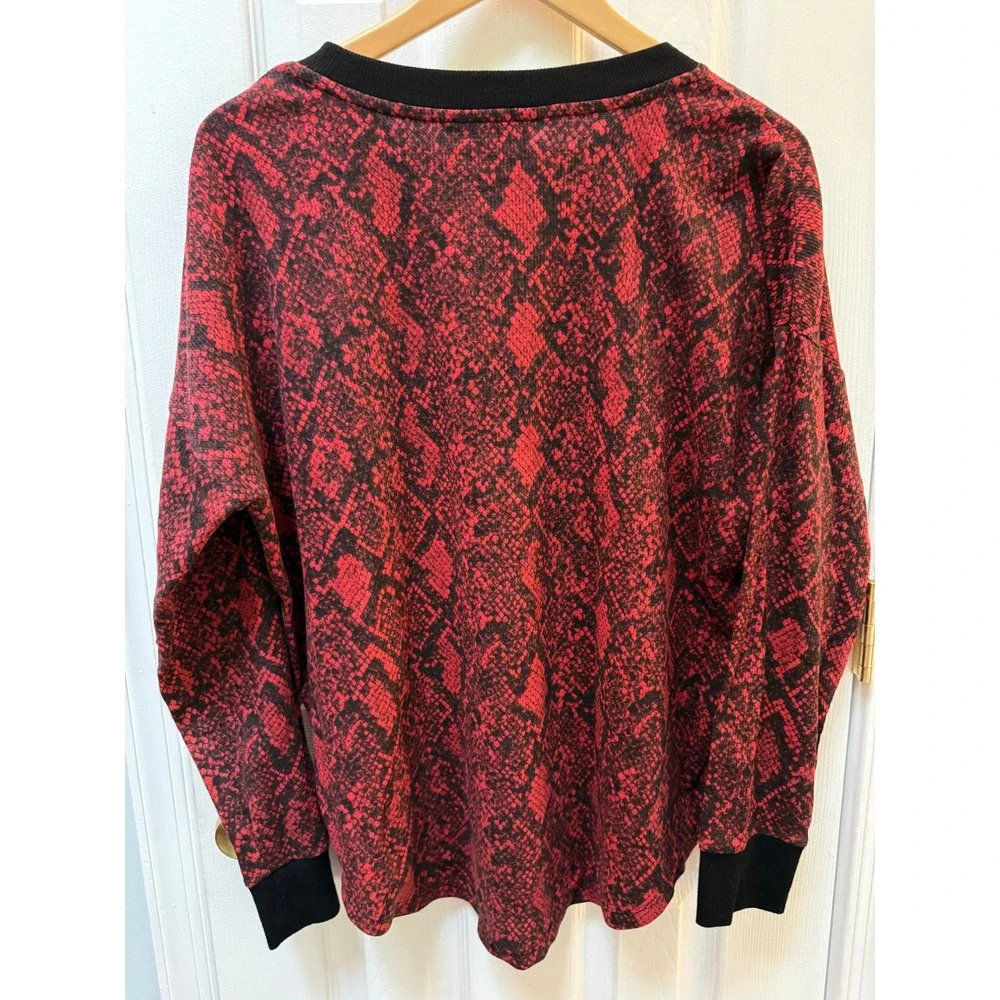MICHAEL Michael Kors Snake Print Thermal Top Women L Red Black Kangaroo Pocket